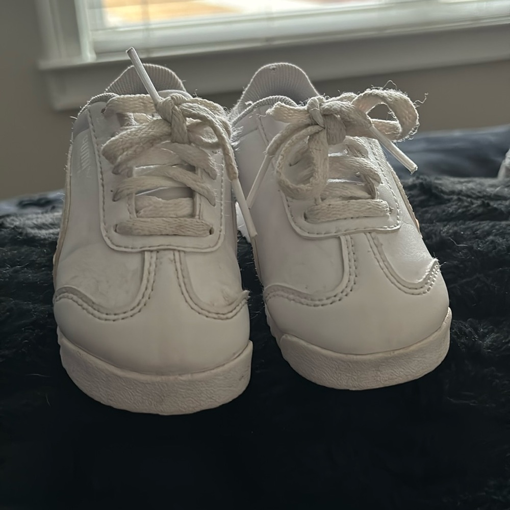 White Puma Shoe